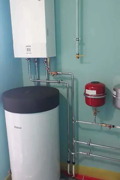 Система отопления частного дома с газовым турбированным котлом
